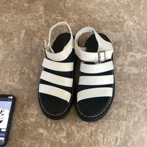 - Woman’s sincerely Jules daring sandals